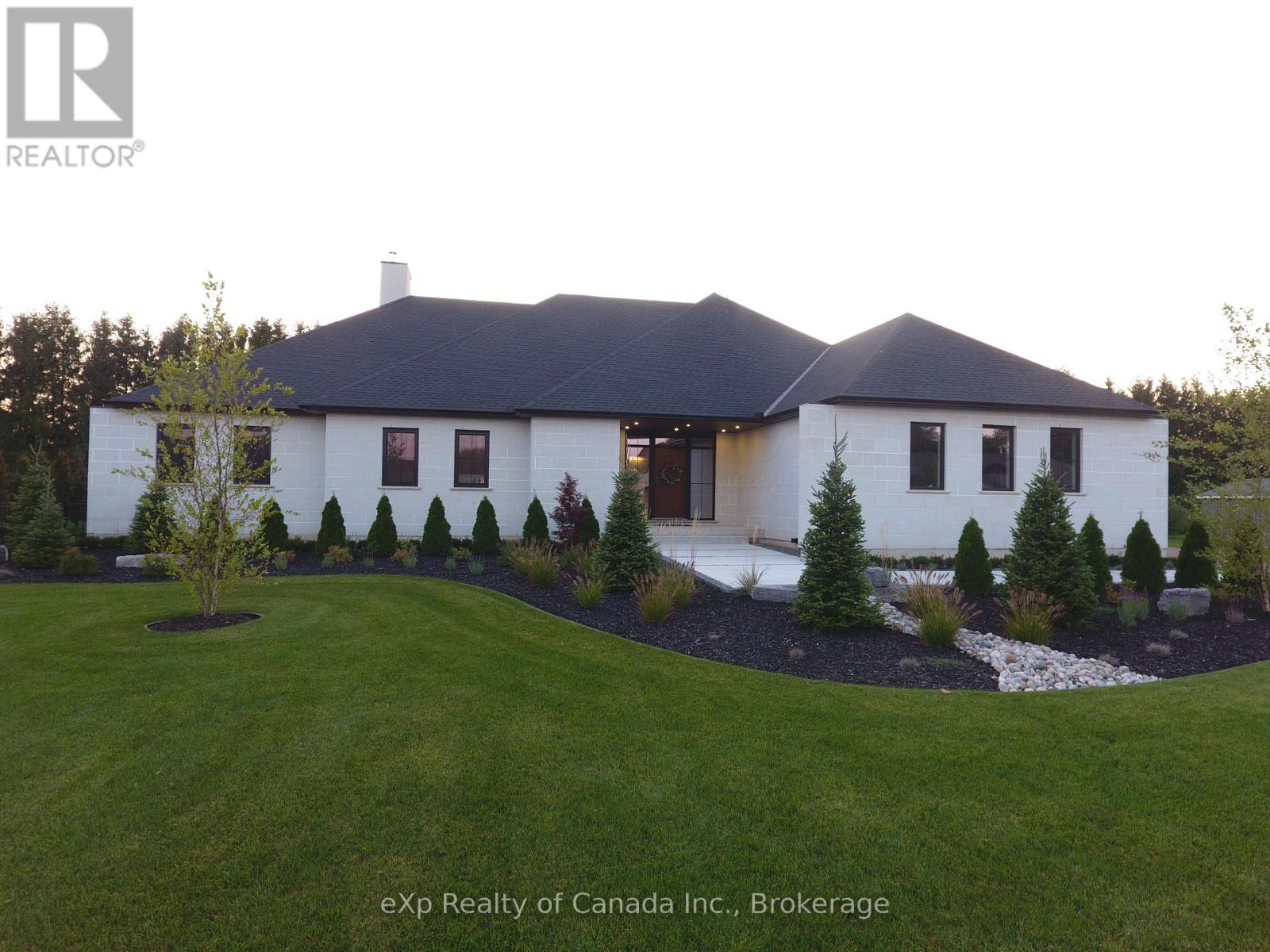 33 AUGUST CRESCENT, norwich (otterville), Ontario