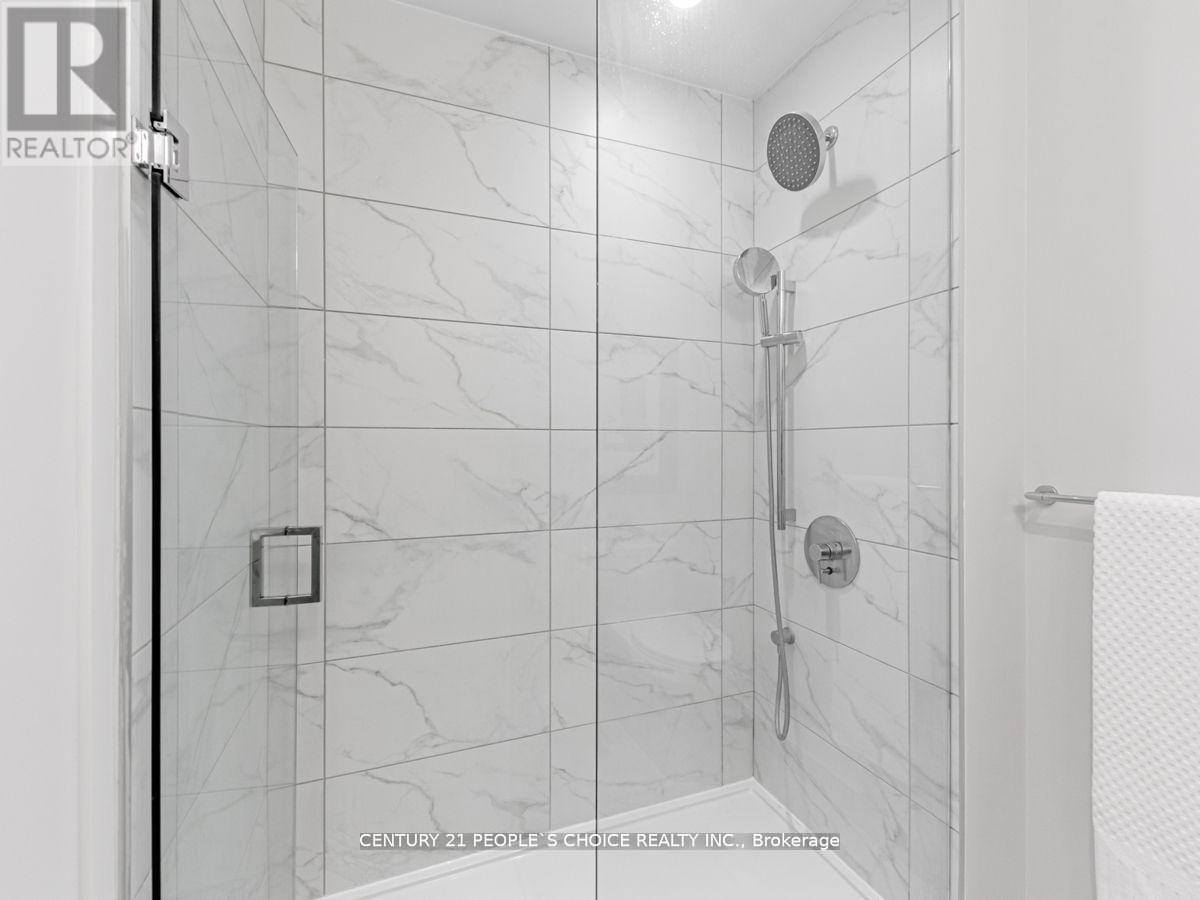 1805 - 898 Portage Parkway, Vaughan, Ontario  L4K 0J6 - Photo 13 - N12024458