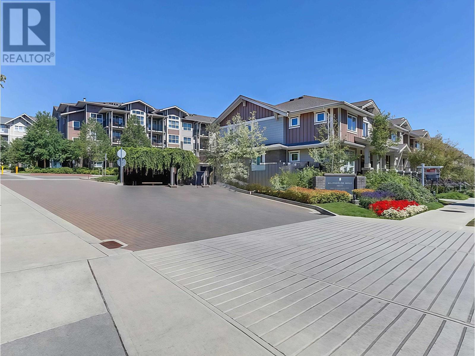 106 5665 Irmin Street, Burnaby, British Columbia  V5J 0C4 - Photo 2 - R2978348