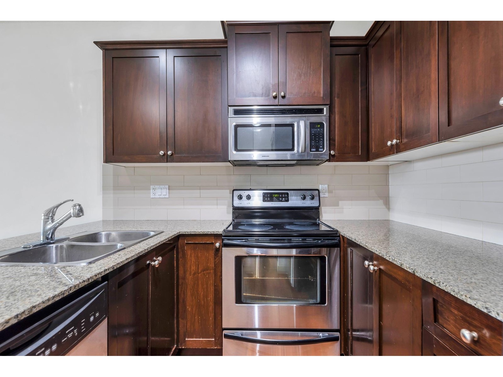Property at 409 17712 57A AVENUE image 5