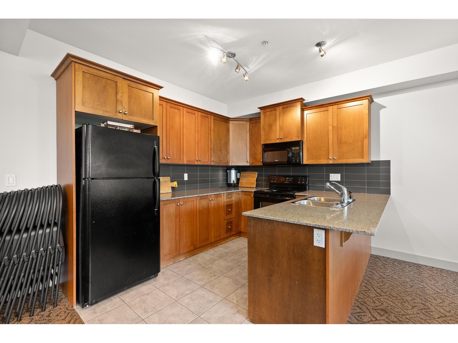 409 17712 57a Avenue, Surrey, British Columbia  V3S 1J1 - Photo 28 - R2978295