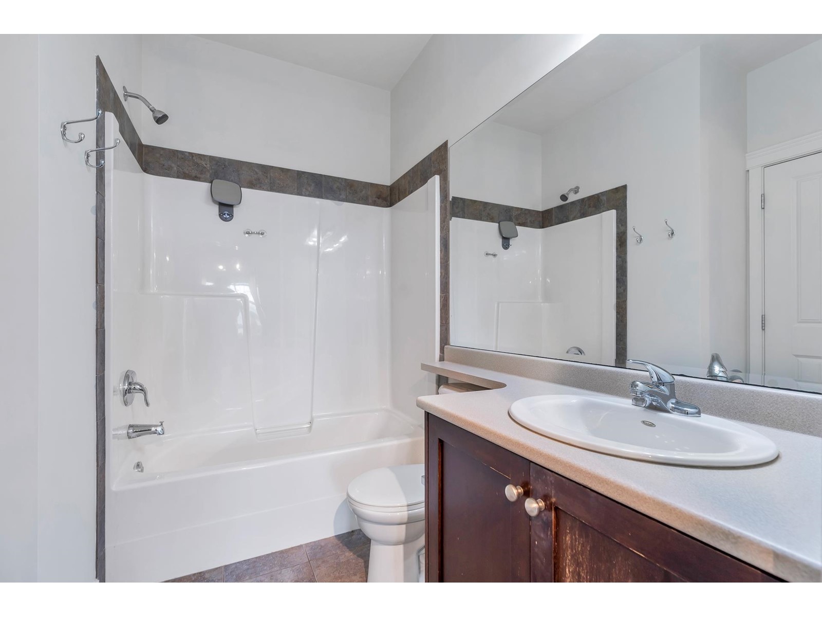 409 17712 57a Avenue, Surrey, British Columbia  V3S 1J1 - Photo 19 - R2978295