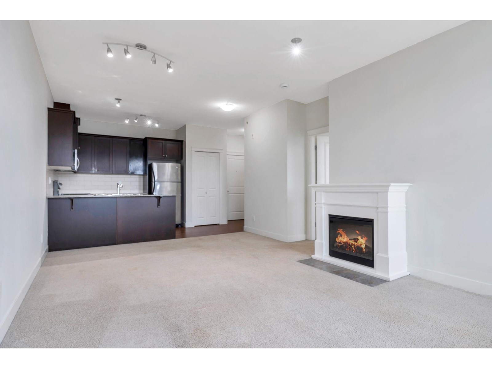 409 17712 57a Avenue, Surrey, British Columbia  V3S 1J1 - Photo 12 - R2978295