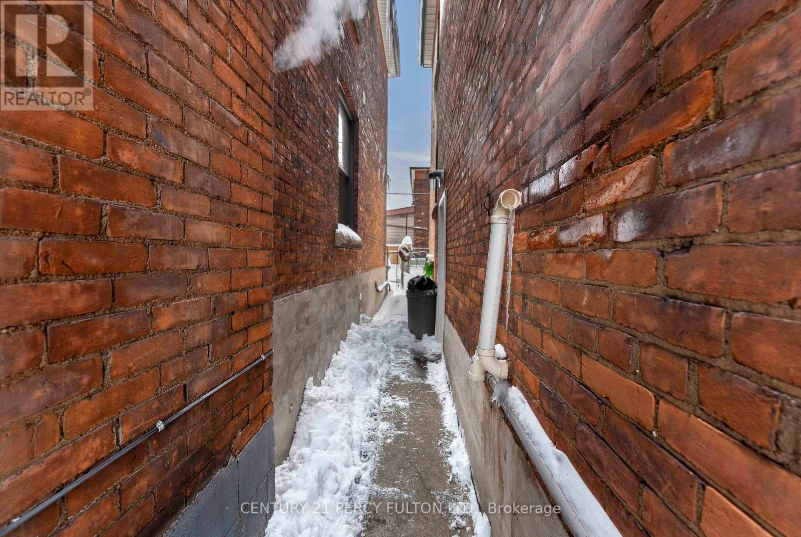 732 Cannon Street, Hamilton, Ontario  L8L 2G9 - Photo 35 - X12024446
