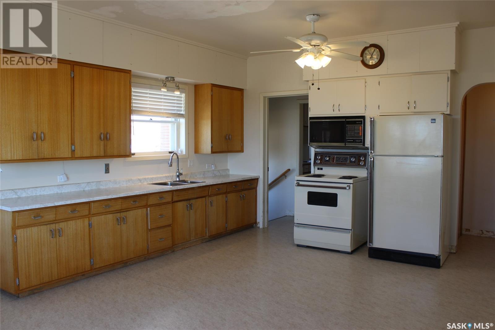 Gravelbourg Acreage, Gravelbourg Rm No. 104, Saskatchewan  S0H 1X0 - Photo 12 - SK999034