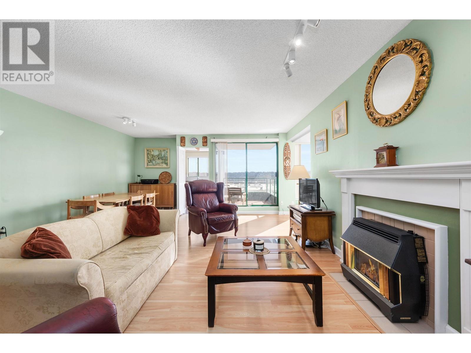 202 410 CARNARVON STREET, new westminster, British Columbia