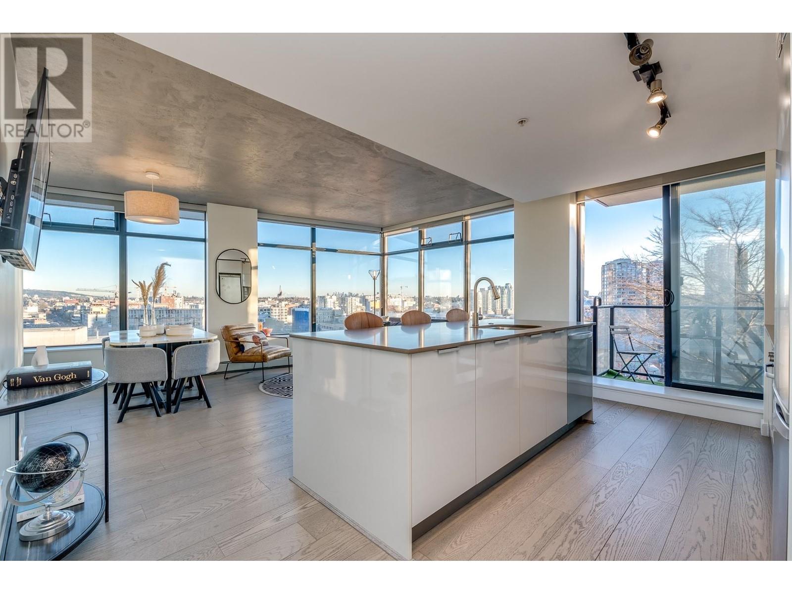 120x 108 W Cordova, Vancouver, British Columbia  V5L 3K8 - Photo 2 - R2978722