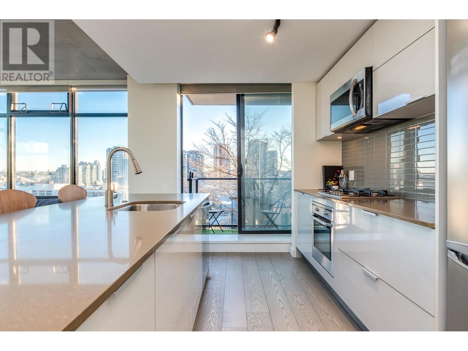 120x 108 W Cordova, Vancouver, British Columbia  V5L 3K8 - Photo 4 - R2978722