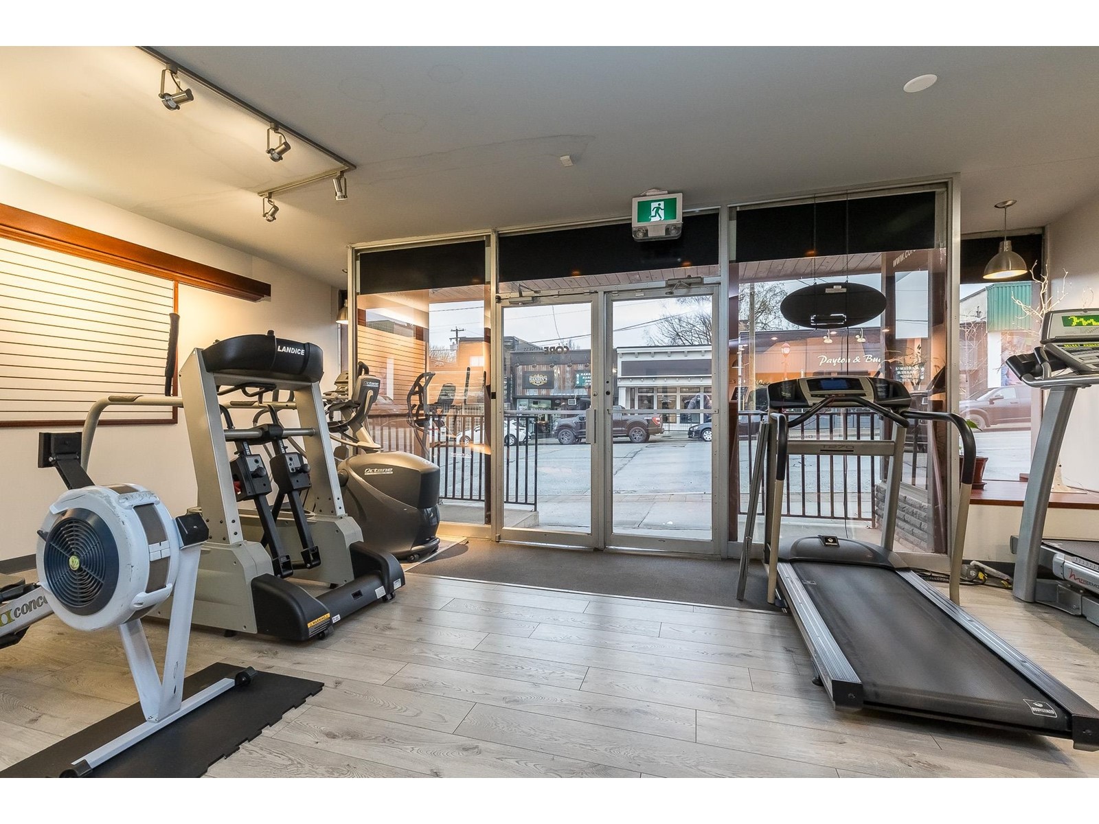 33725 Essendene Avenue, Abbotsford, British Columbia  V2S 2G7 - Photo 6 - C8067582