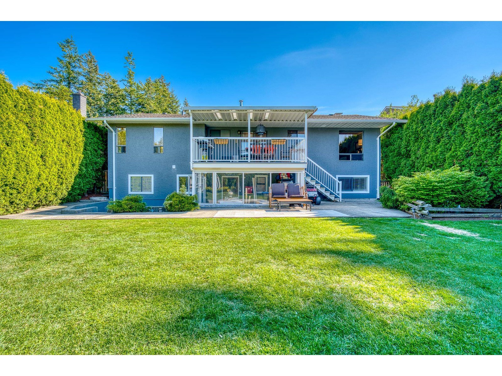 15461 Roper Avenue, White Rock, British Columbia  V4B 2G4 - Photo 36 - R2978789