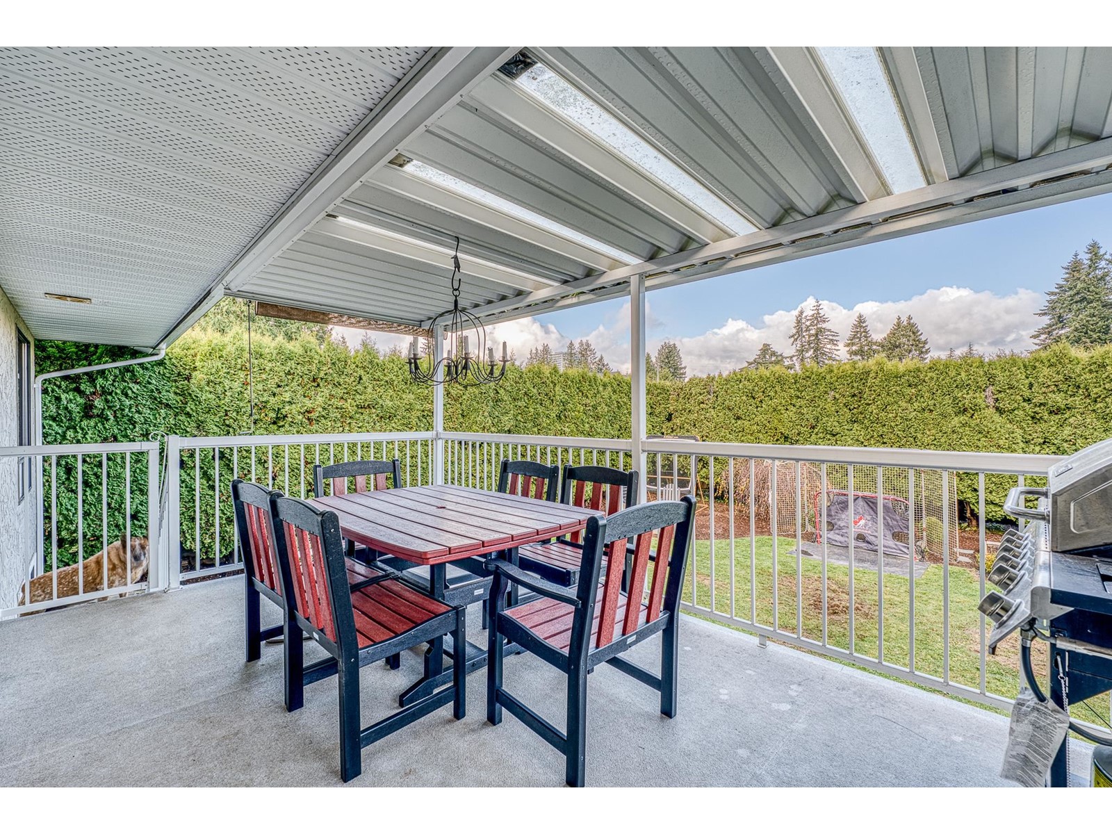 15461 Roper Avenue, White Rock, British Columbia  V4B 2G4 - Photo 33 - R2978789