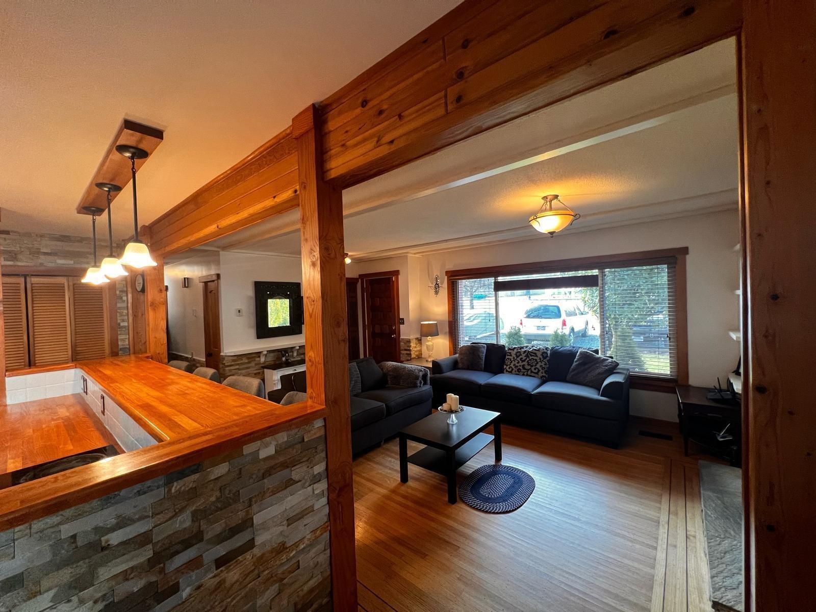 11082 146th Street, Surrey, British Columbia  V3R 3V1 - Photo 9 - R2978180