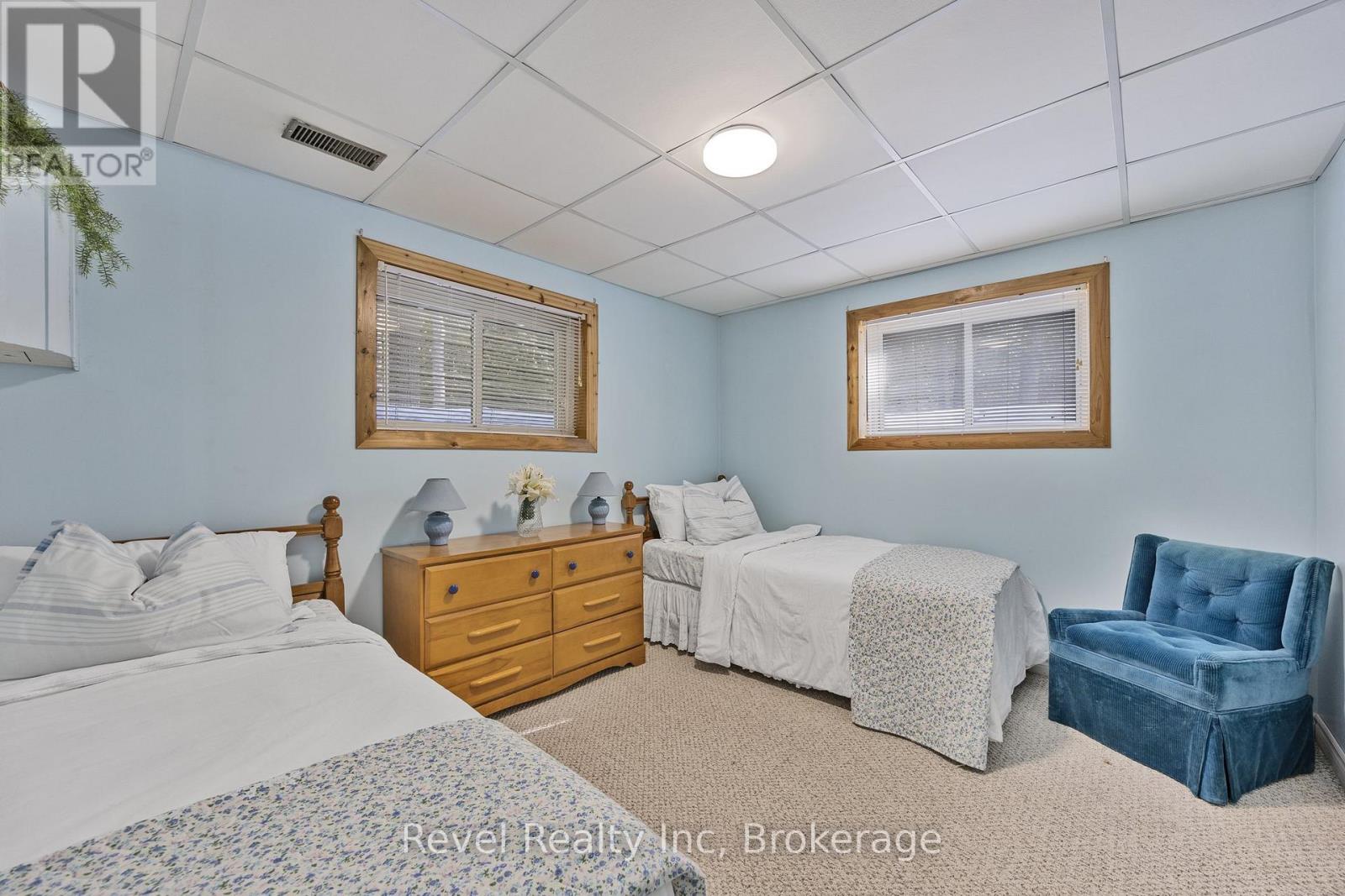 619 Pennorth Drive, Tiny, Ontario  L0L 2J0 - Photo 21 - S12024318