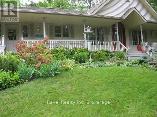 619 Pennorth Drive, Tiny, Ontario  L0L 2J0 - Photo 33 - S12024318