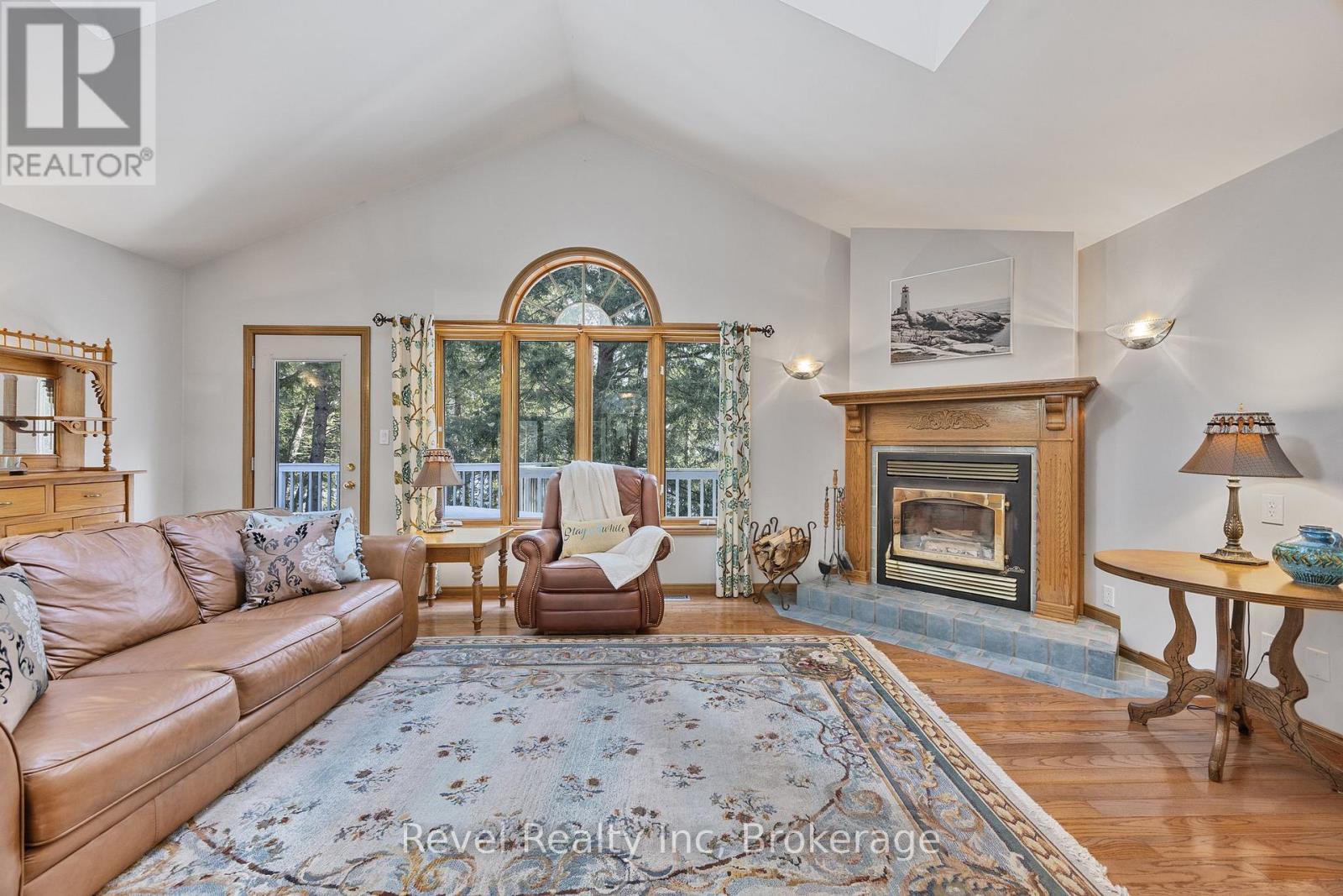 619 Pennorth Drive, Tiny, Ontario  L0L 2J0 - Photo 4 - S12024318