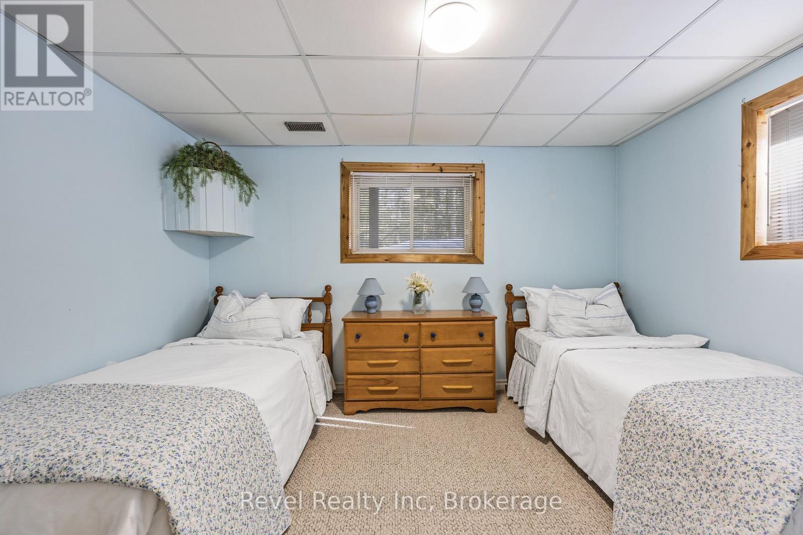 619 Pennorth Drive, Tiny, Ontario  L0L 2J0 - Photo 43 - S12024318