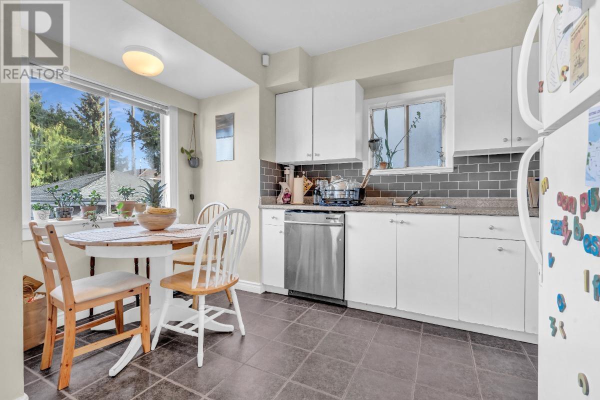Listing Picture 11 of 34 : 2767 CHARLES STREET, Vancouver / 溫哥華 - 魯藝地產 Yvonne Lu Group - MLS Medallion Club Member