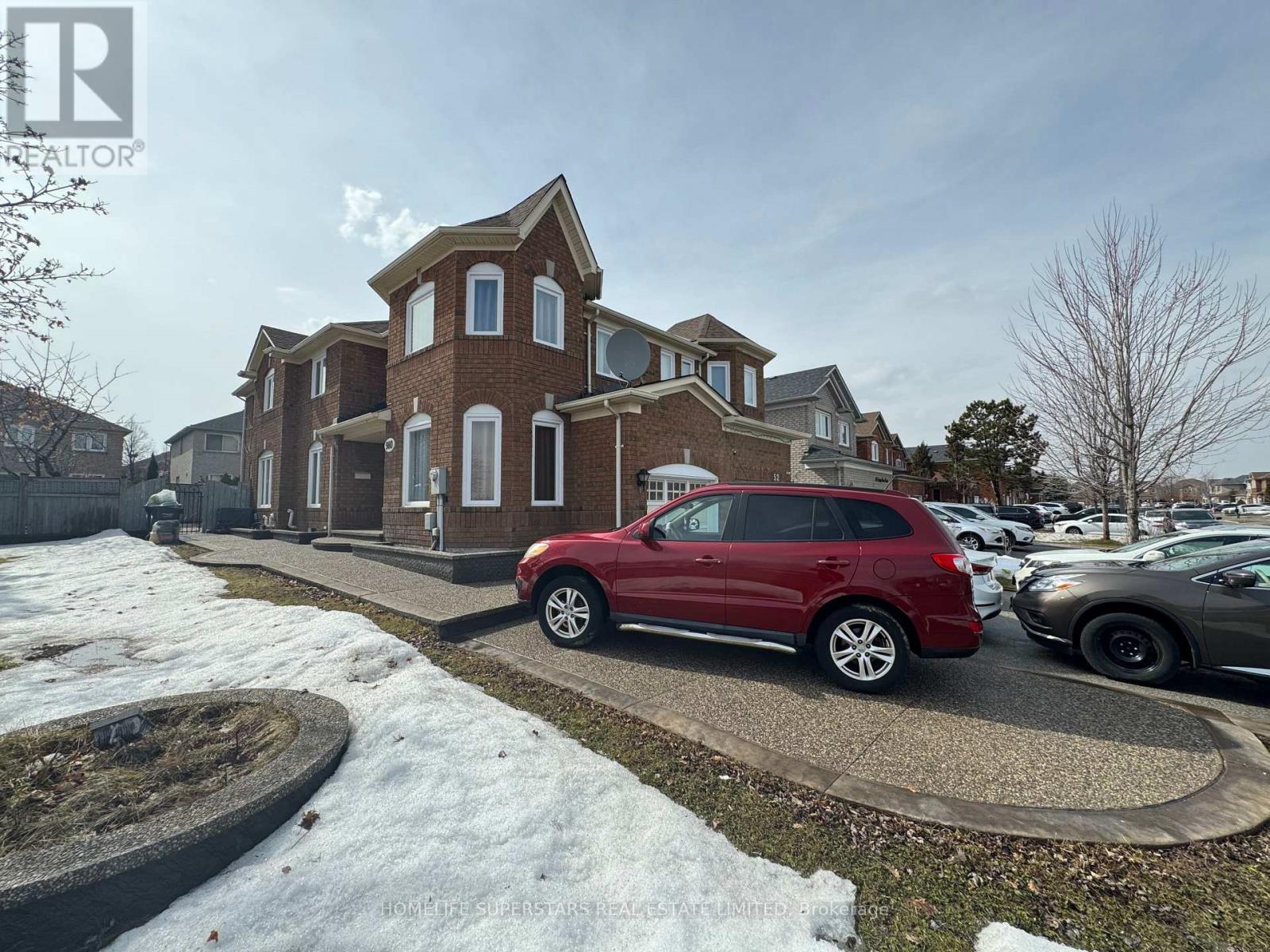 Property at 980 PETER ROBERTSON BOULEVARD image 3