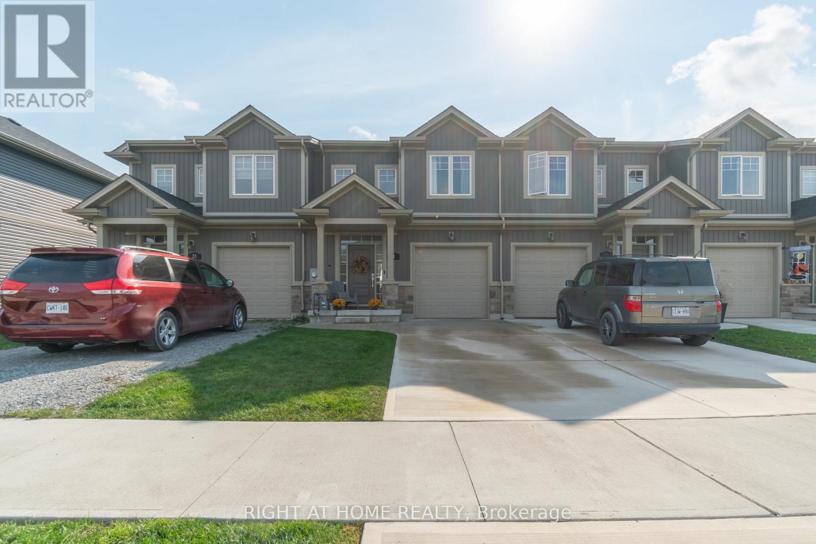 Property at 21 LAMB CRESCENT image 1