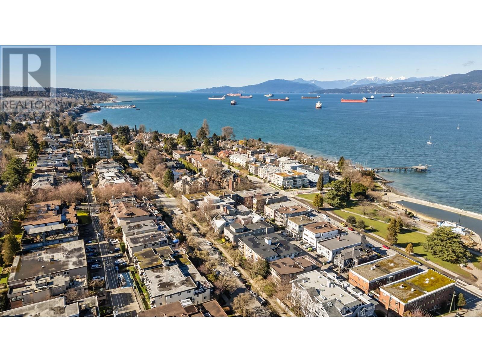 303 2335 York Avenue, Vancouver, British Columbia  V6K 1C8 - Photo 25 - R2978752