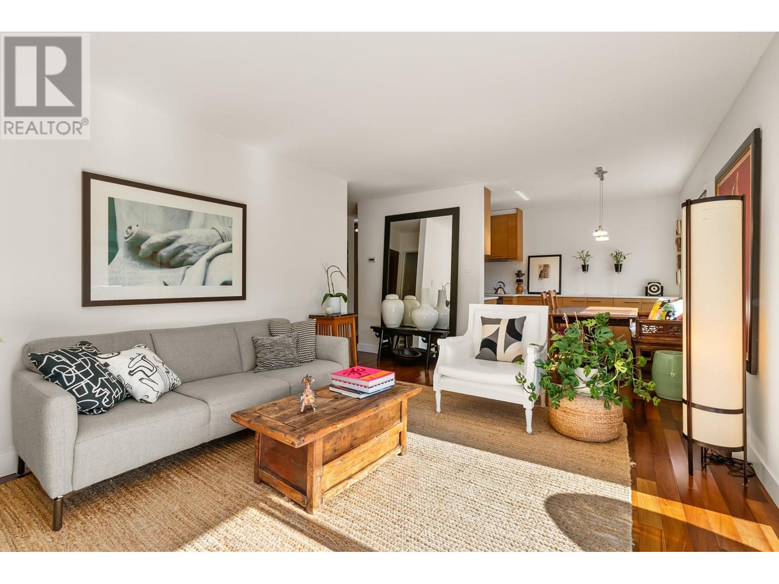 303 2335 York Avenue, Vancouver, British Columbia  V6K 1C8 - Photo 4 - R2978752