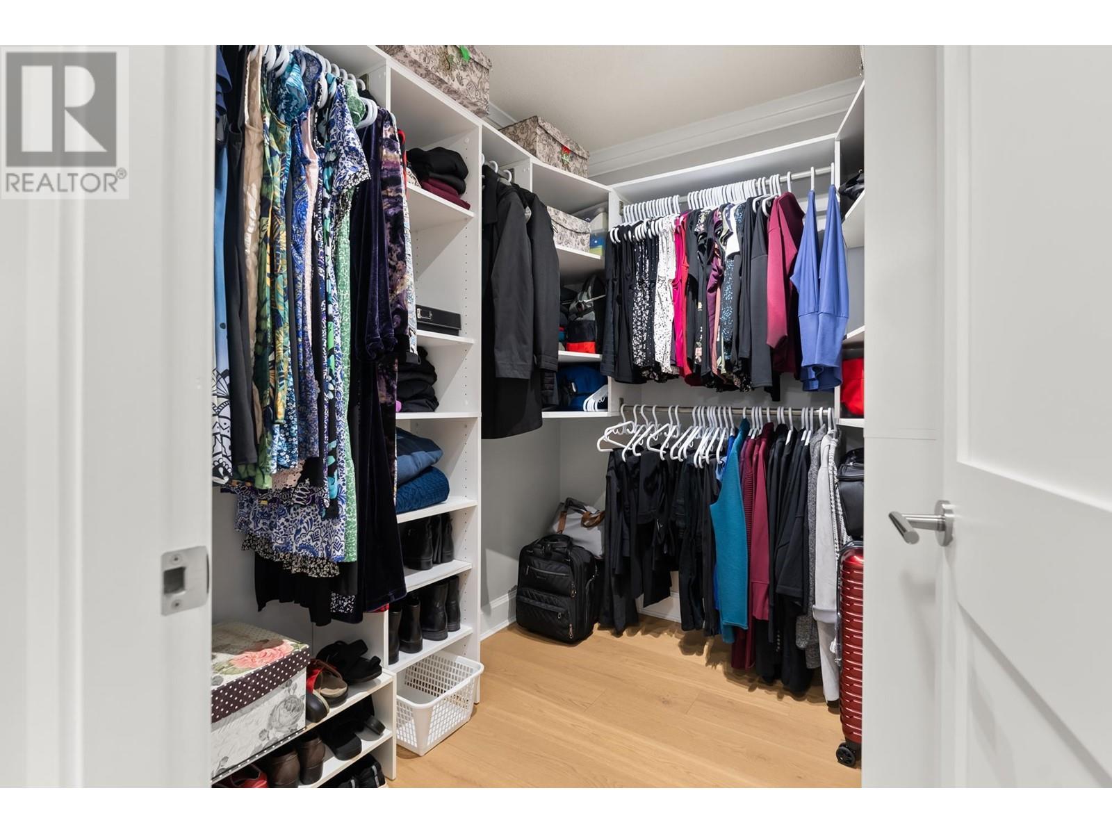 Listing Picture 10 of 34 : 506 7138 COLLIER STREET, Burnaby / 本拿比 - 魯藝地產 Yvonne Lu Group - MLS Medallion Club Member