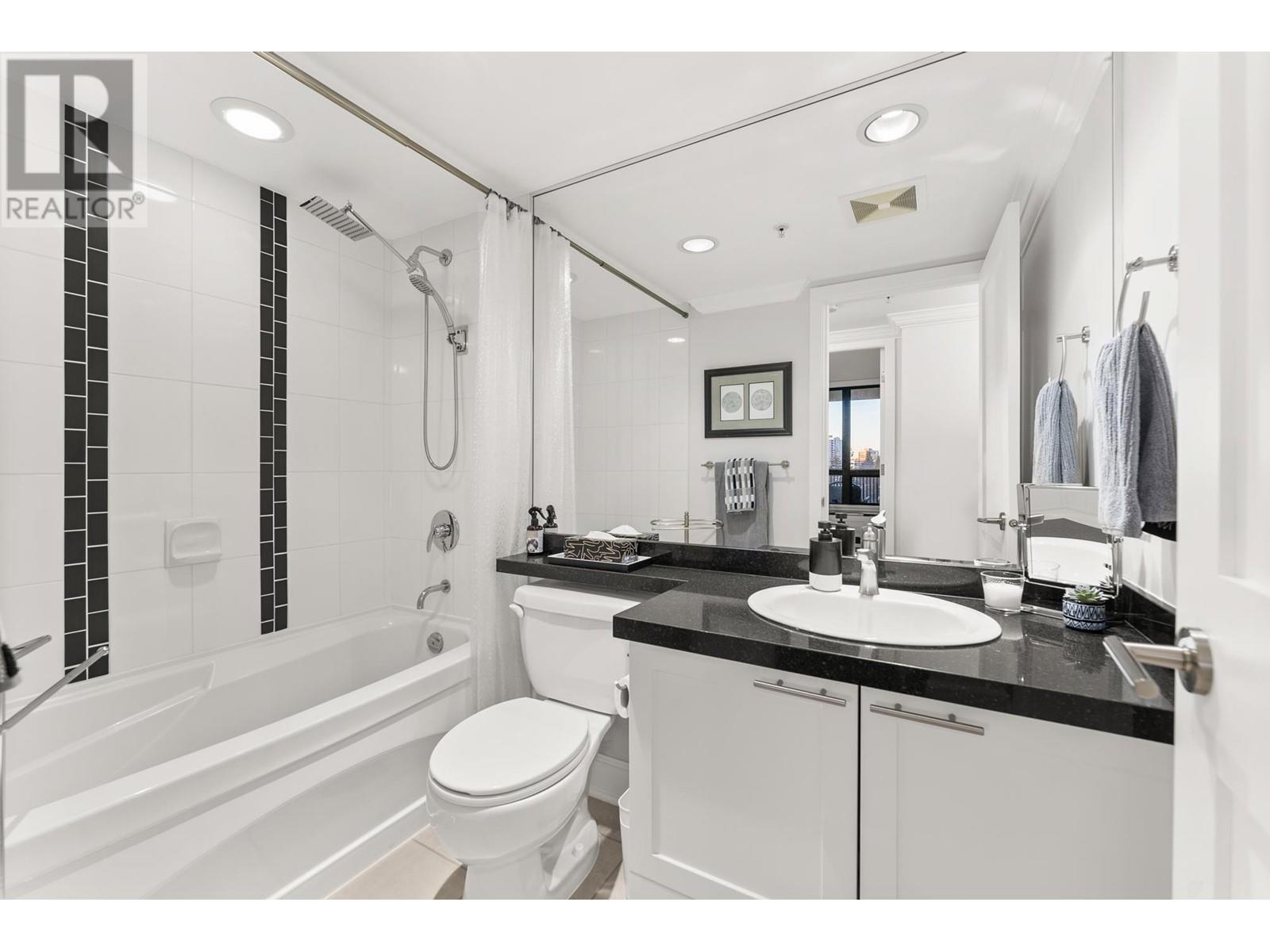 Listing Picture 14 of 34 : 506 7138 COLLIER STREET, Burnaby / 本拿比 - 魯藝地產 Yvonne Lu Group - MLS Medallion Club Member