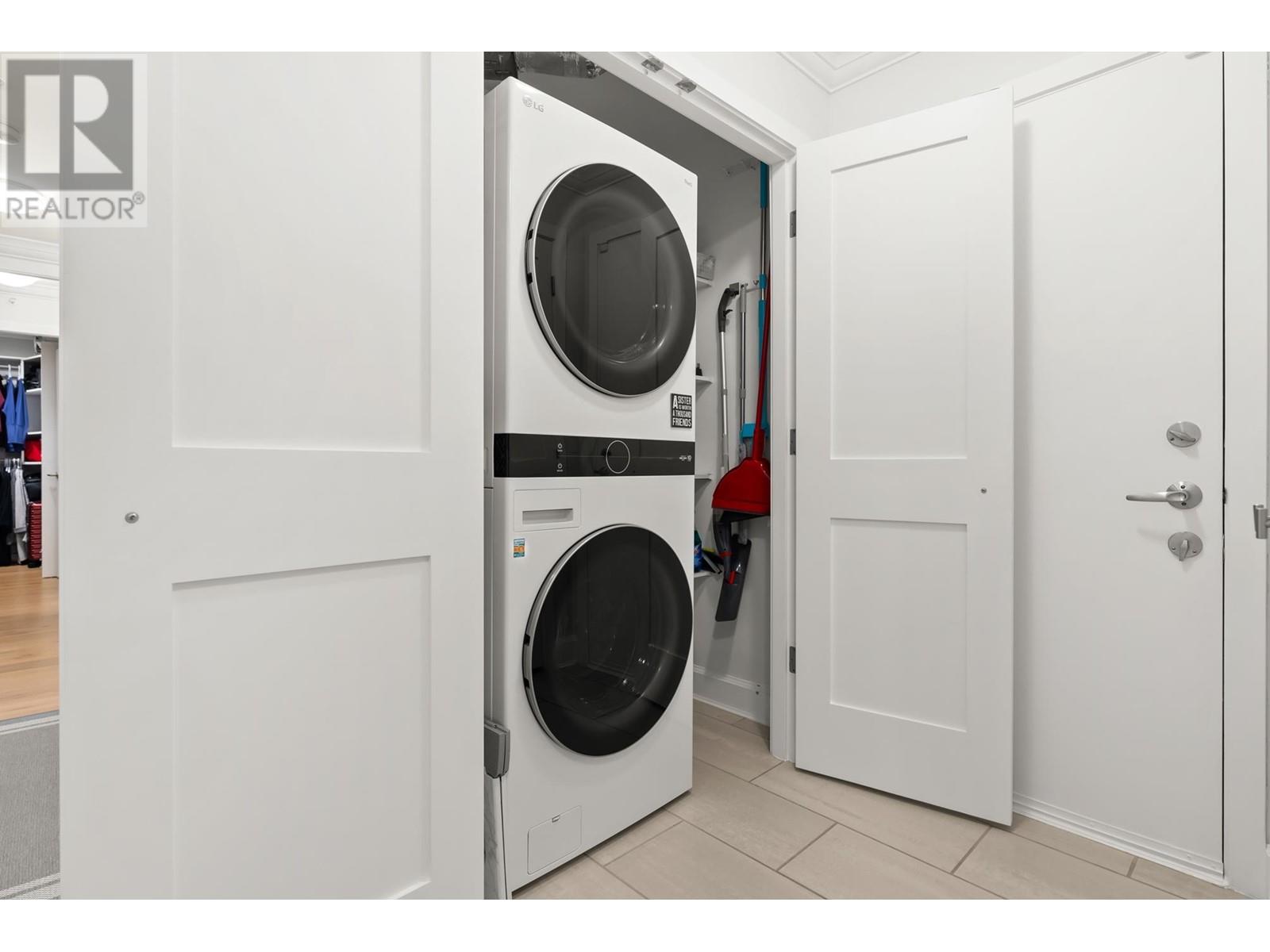 Listing Picture 25 of 34 : 506 7138 COLLIER STREET, Burnaby / 本拿比 - 魯藝地產 Yvonne Lu Group - MLS Medallion Club Member