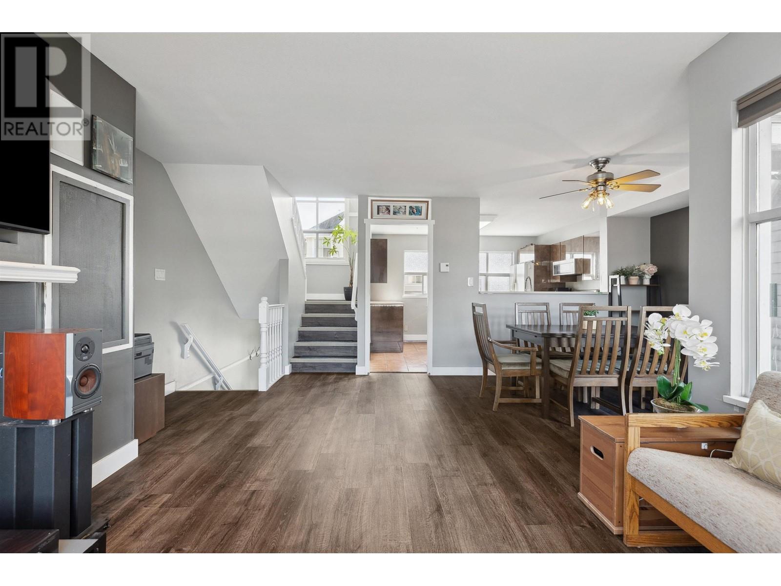 113 2450 Hawthorne Avenue, Port Coquitlam, British Columbia  V3C 6B3 - Photo 2 - R2978769