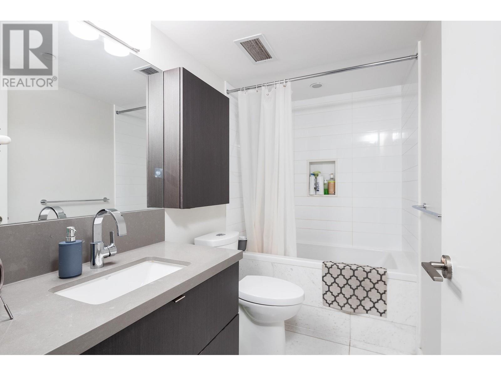 402 8238 Lord Street, Vancouver, British Columbia  V6P 0G7 - Photo 14 - R2978773