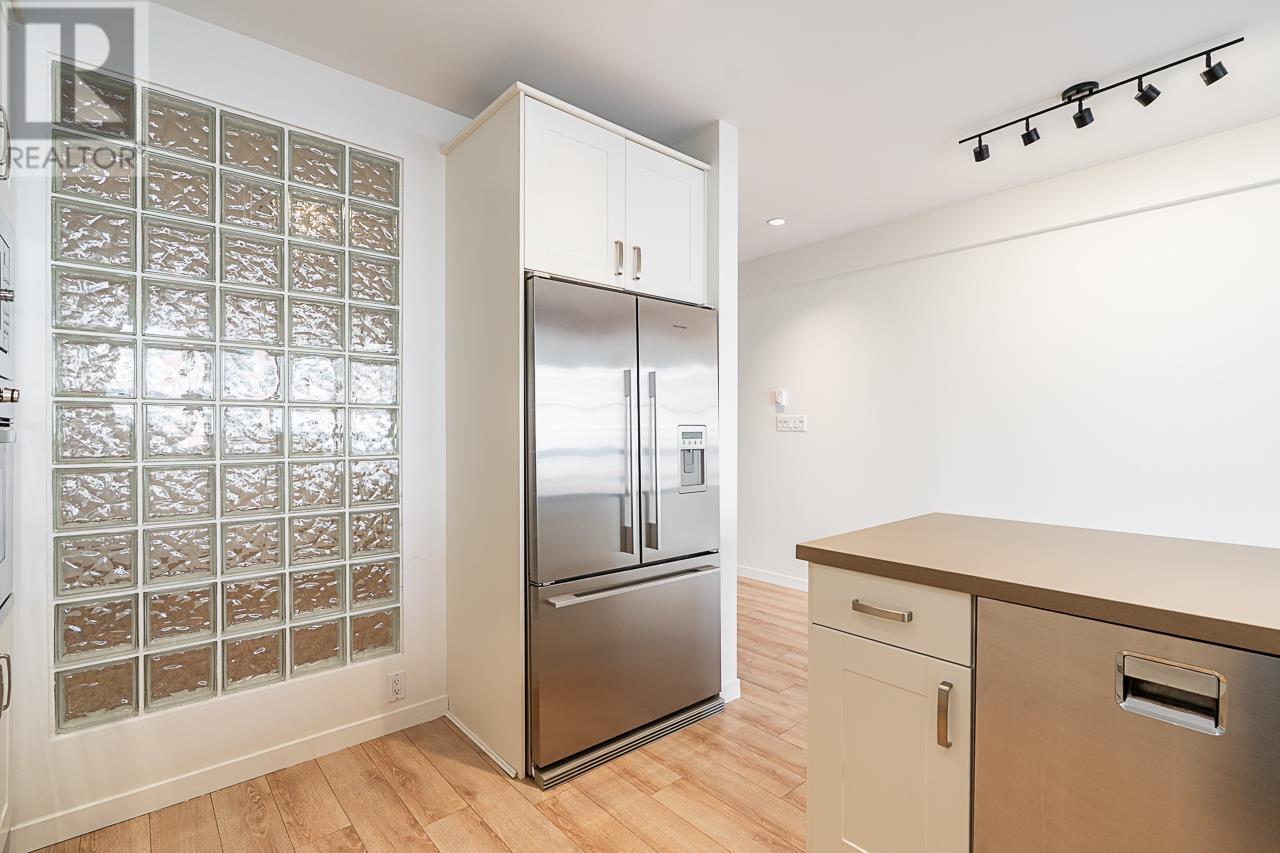 Listing Picture 13 of 21 : 405 1238 HOMER STREET, Vancouver / 溫哥華 - 魯藝地產 Yvonne Lu Group - MLS Medallion Club Member