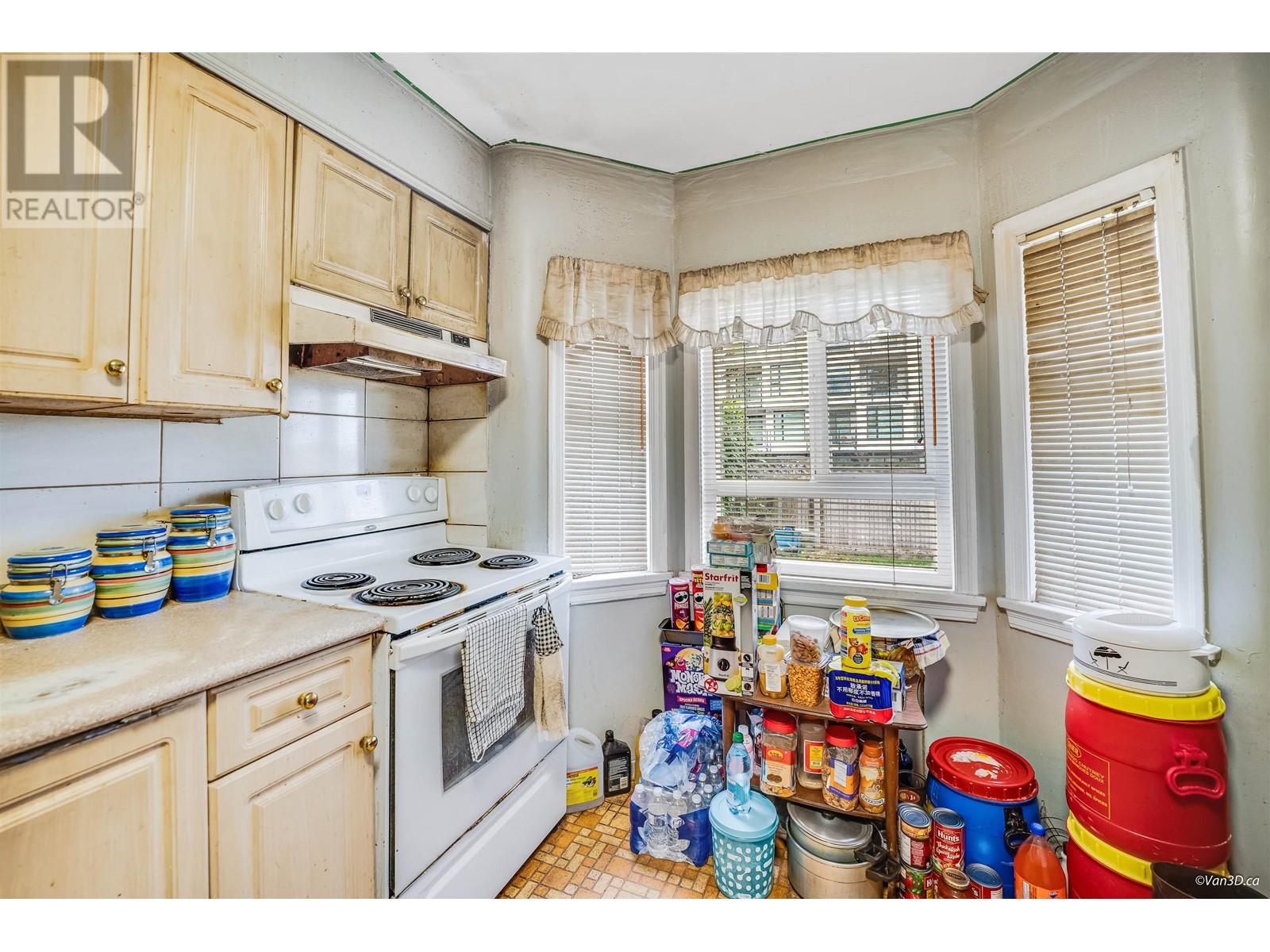 5416 Joyce Street, Vancouver, British Columbia  V5R 4H5 - Photo 13 - R2978775