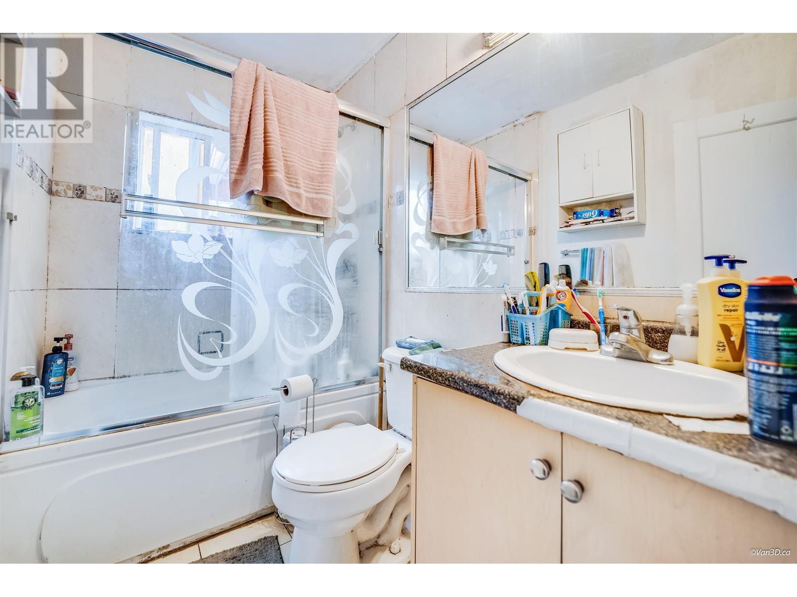5416 Joyce Street, Vancouver, British Columbia  V5R 4H5 - Photo 7 - R2978775