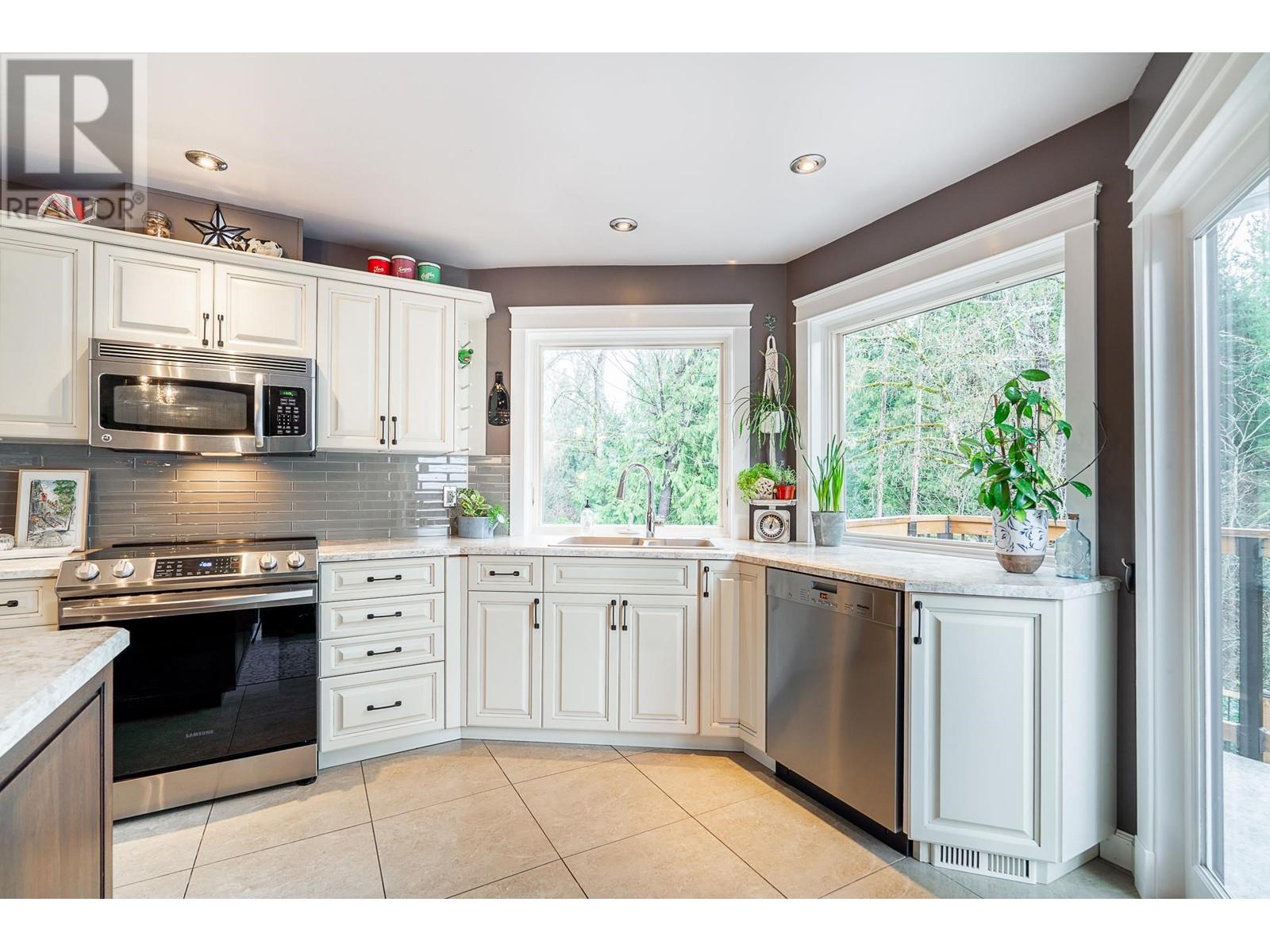 12122 207a Street, Maple Ridge, British Columbia  V2X 9S8 - Photo 10 - R2978824
