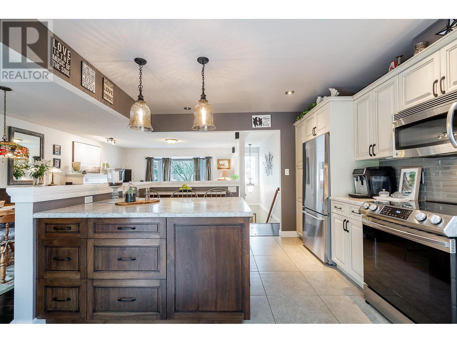 12122 207a Street, Maple Ridge, British Columbia  V2X 9S8 - Photo 11 - R2978824
