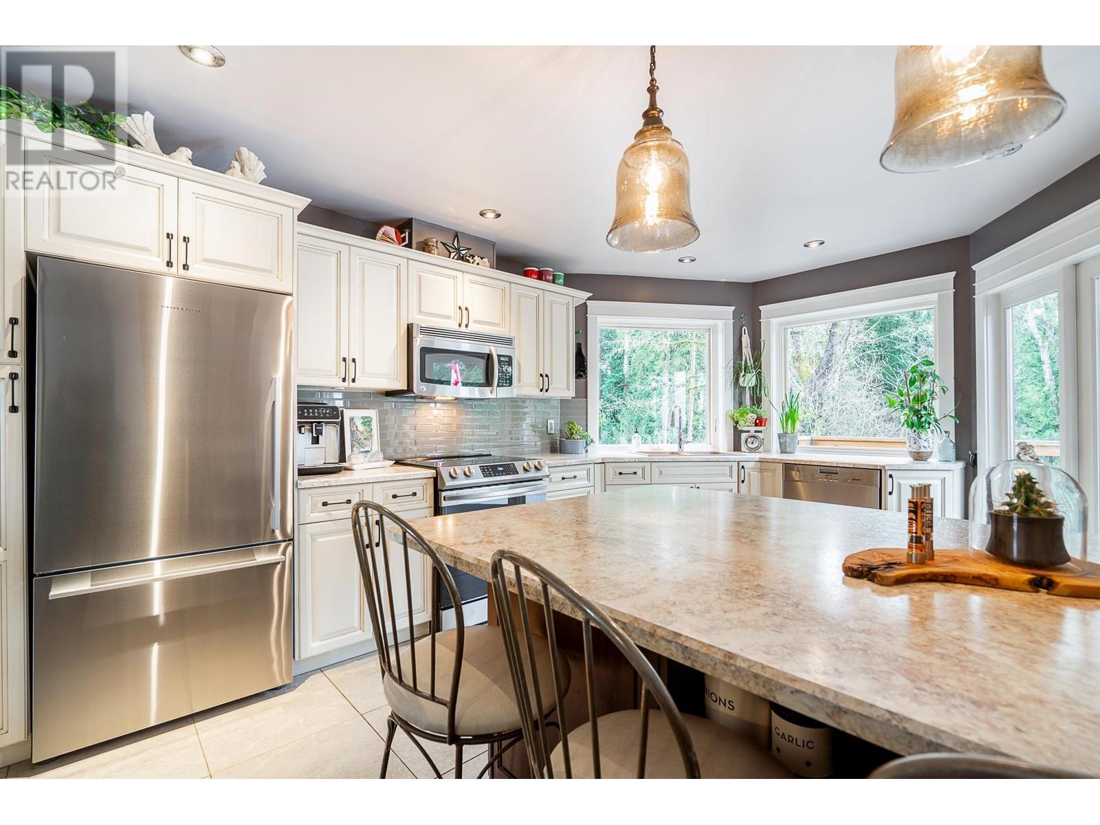 12122 207a Street, Maple Ridge, British Columbia  V2X 9S8 - Photo 6 - R2978824