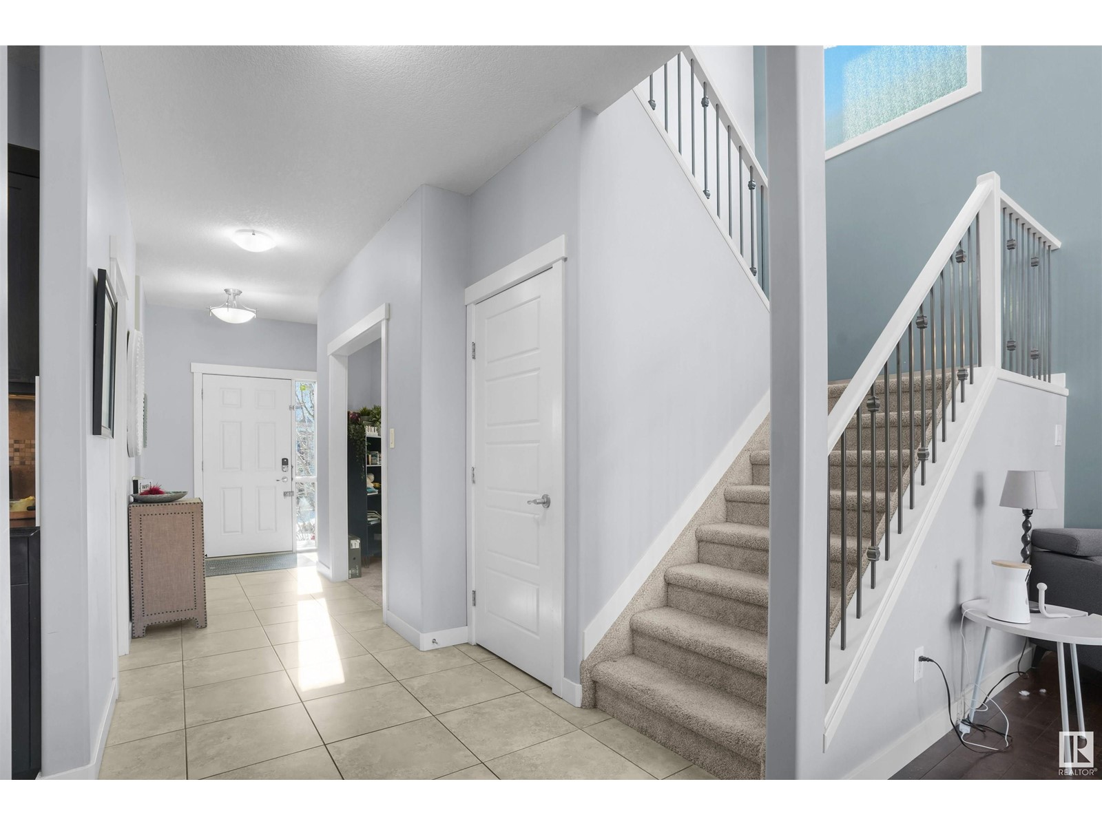 Property at 2114 89B ST SW image 3