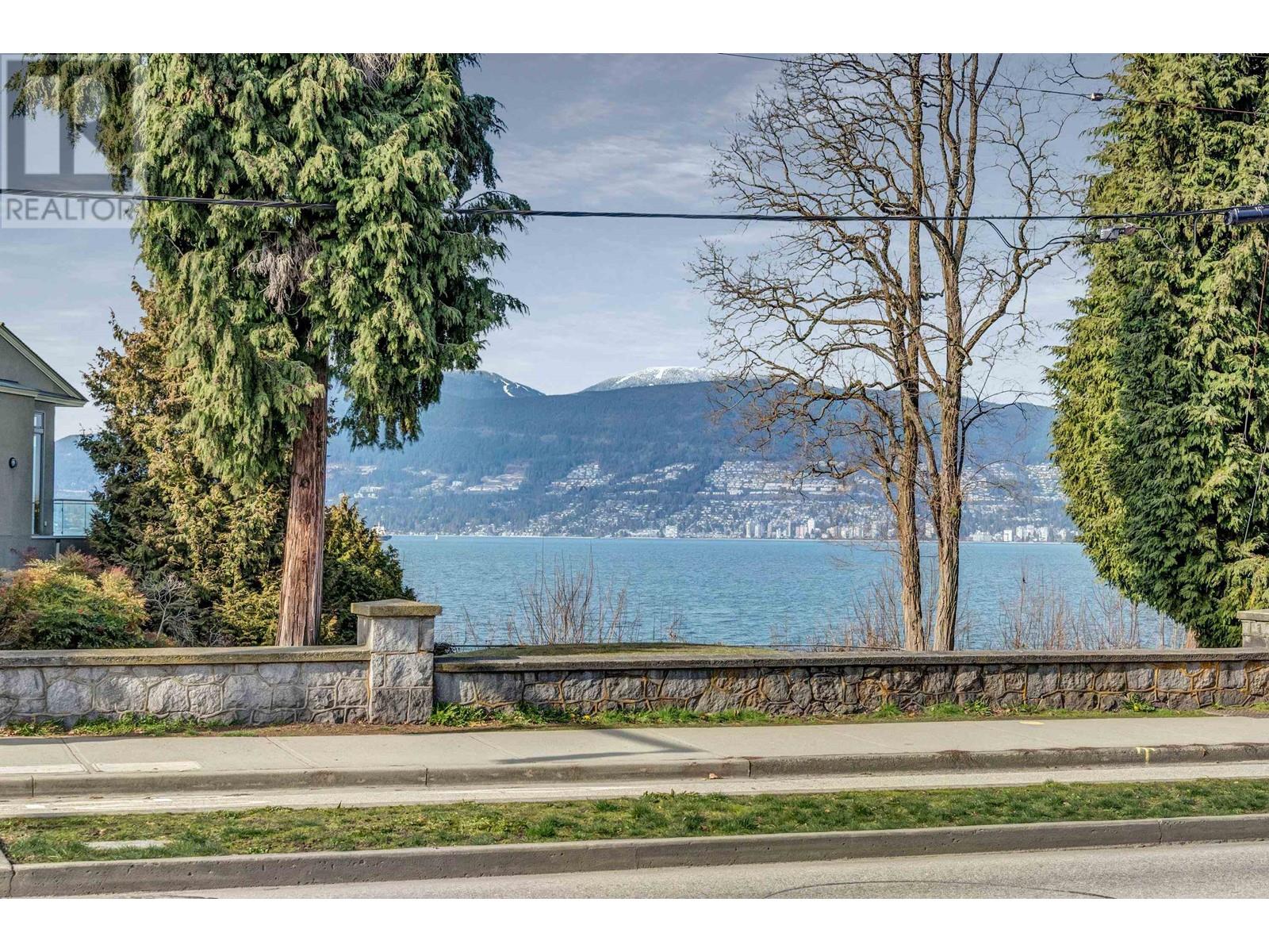 2686 Point Grey Road, Vancouver, British Columbia  V6K 1A5 - Photo 19 - R2977777