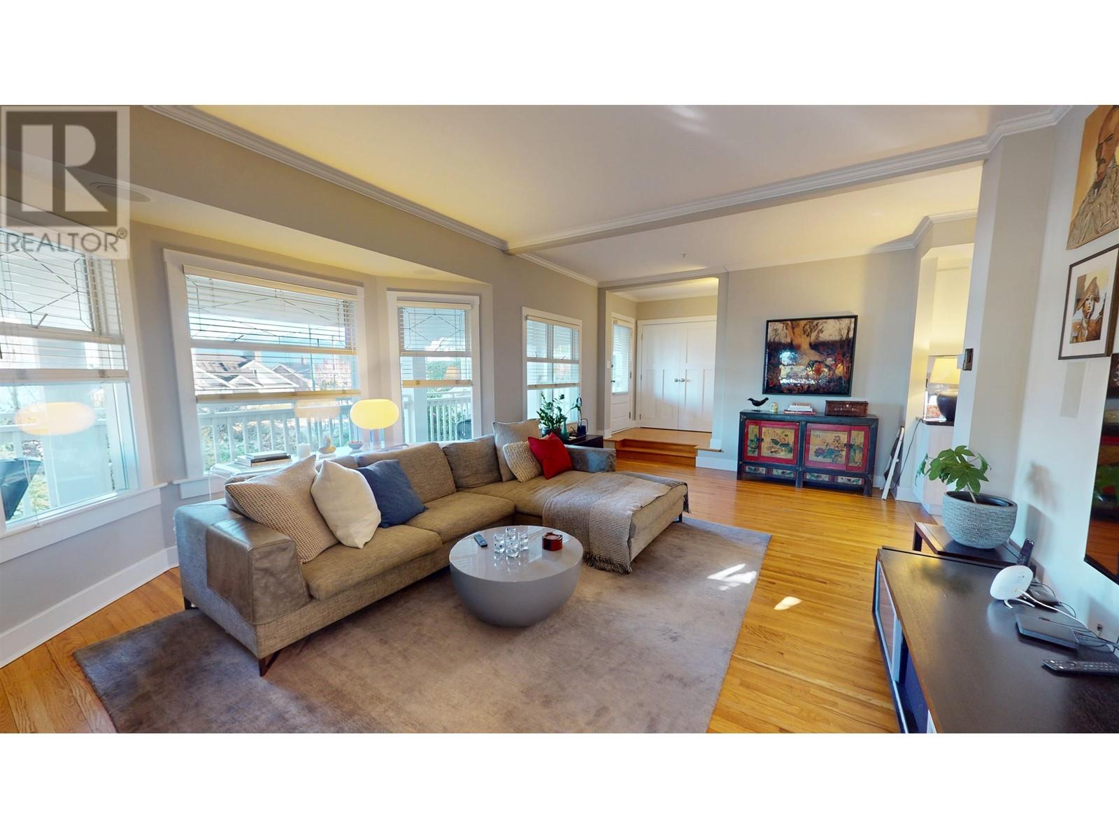 2686 Point Grey Road, Vancouver, British Columbia  V6K 1A5 - Photo 2 - R2977777