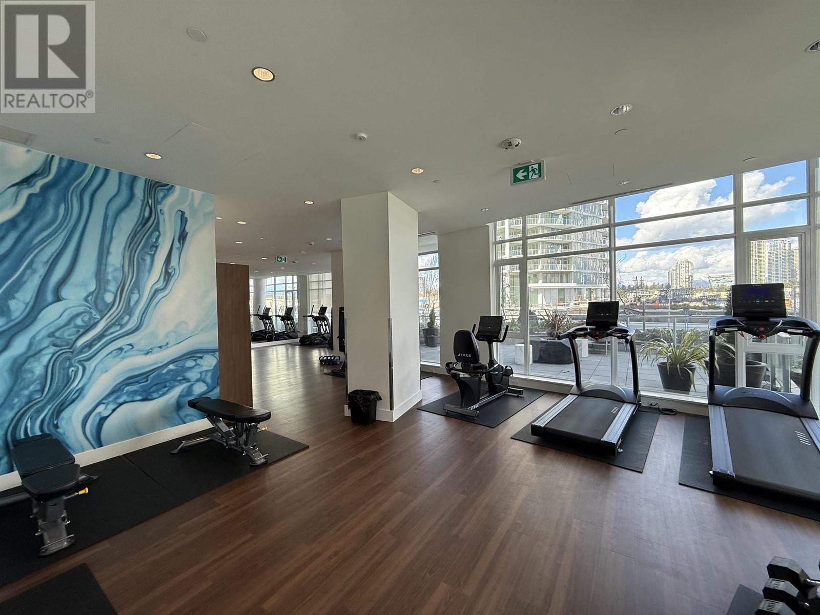 Listing Picture 20 of 21 : 313 7123 11TH AVENUE, Burnaby / 本拿比 - 魯藝地產 Yvonne Lu Group - MLS Medallion Club Member
