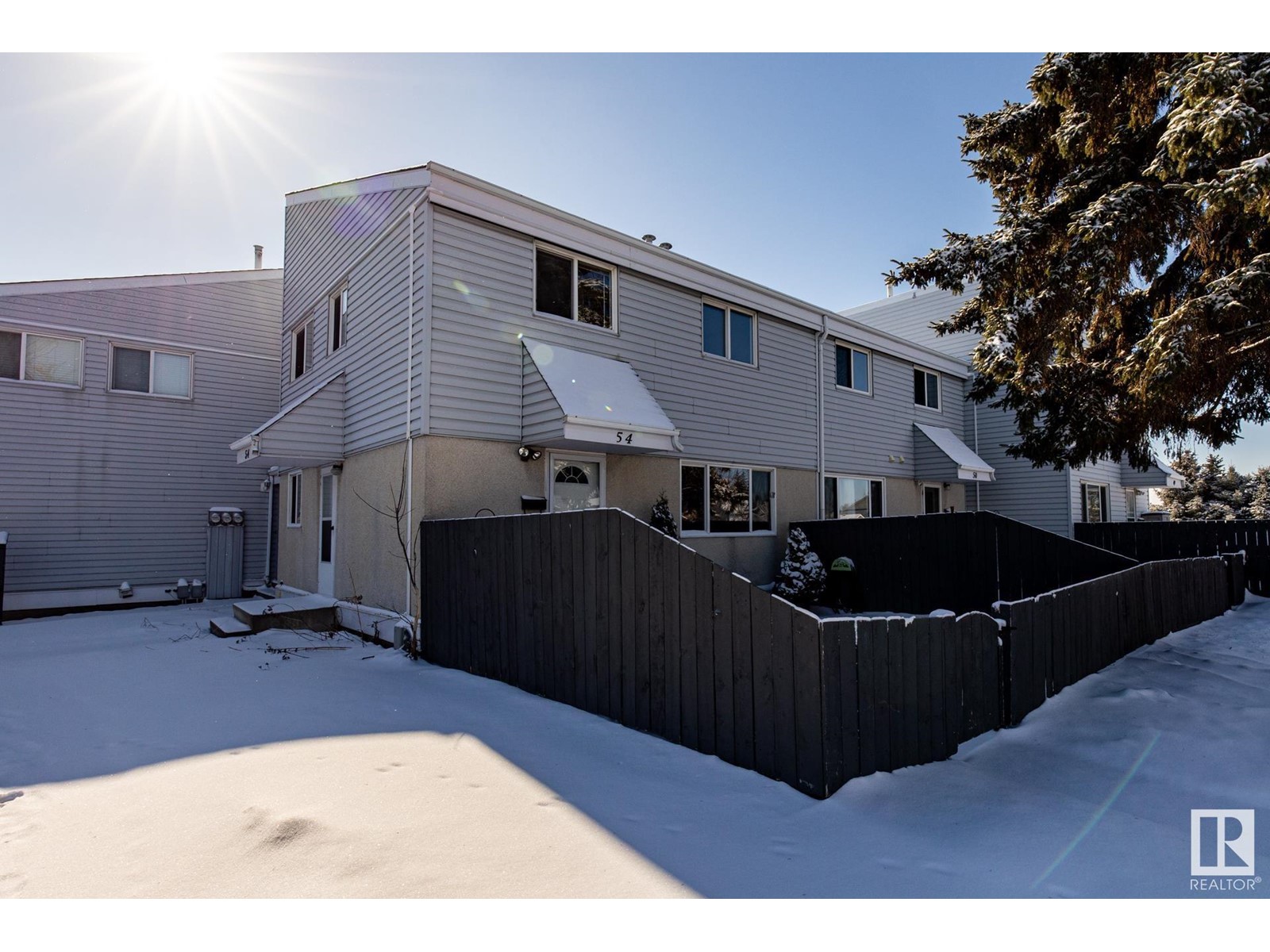 54 Mcleod Pl Nw, Edmonton, Alberta  T5A 3A8 - Photo 3 - E4426135