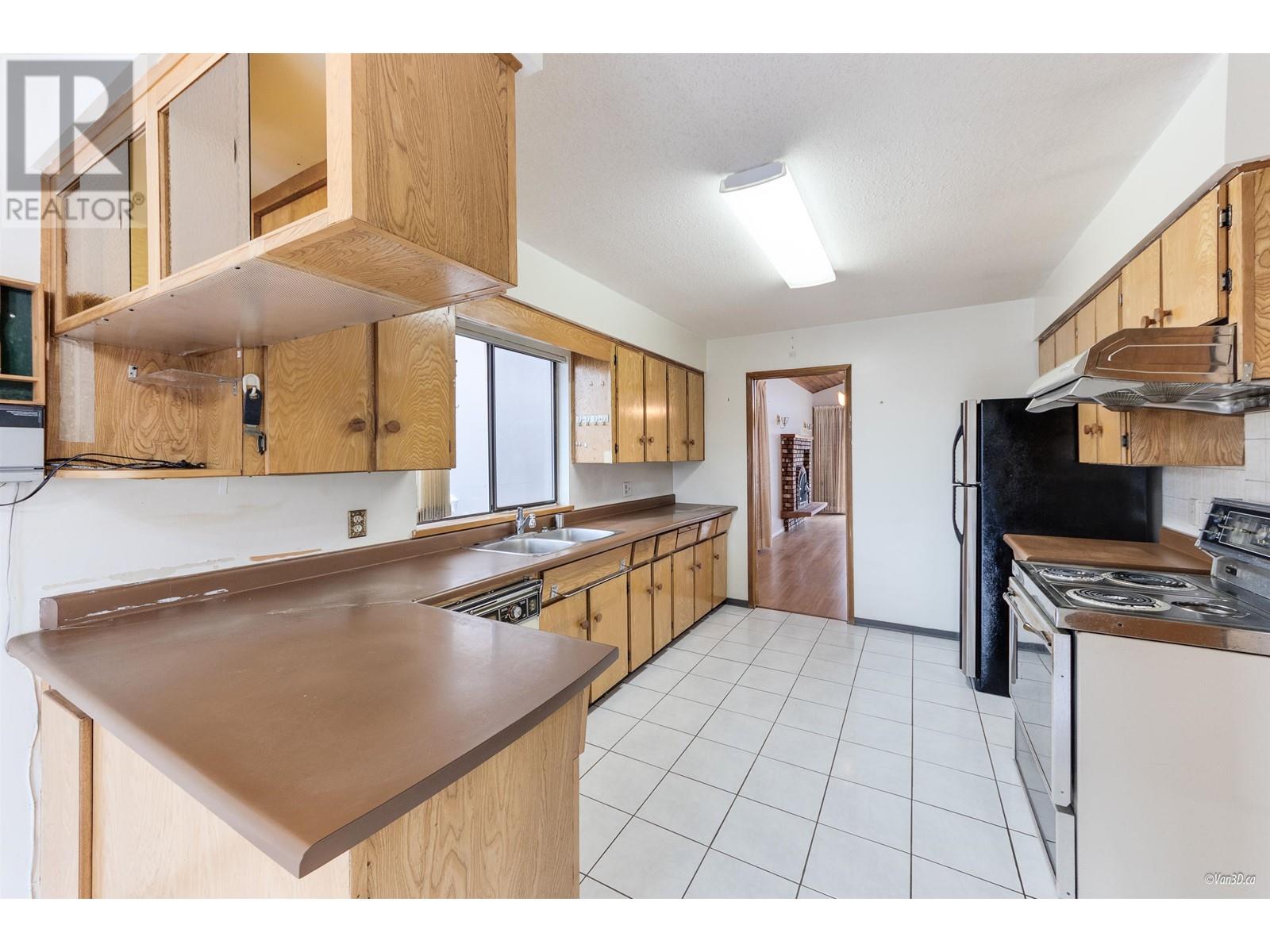 4688 Manor Street, Vancouver, British Columbia  V5R 3X6 - Photo 9 - R2975507