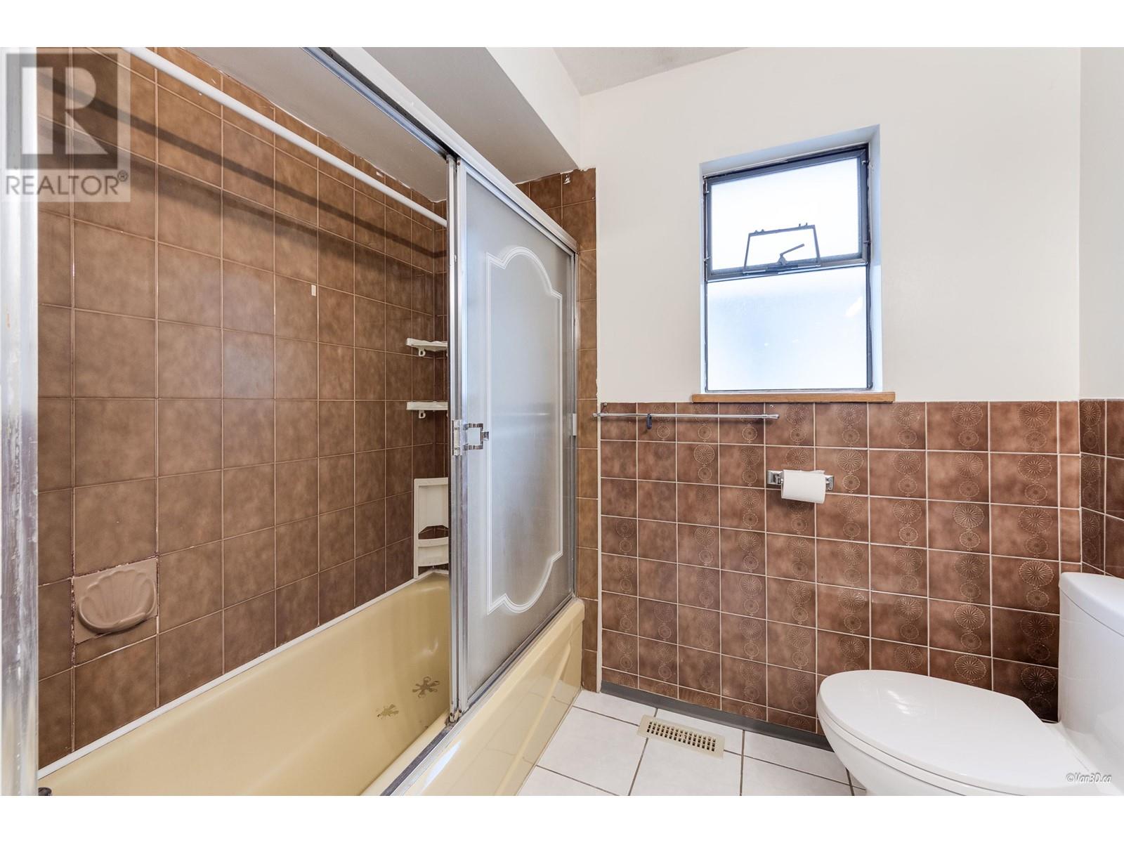 4688 Manor Street, Vancouver, British Columbia  V5R 3X6 - Photo 15 - R2975507