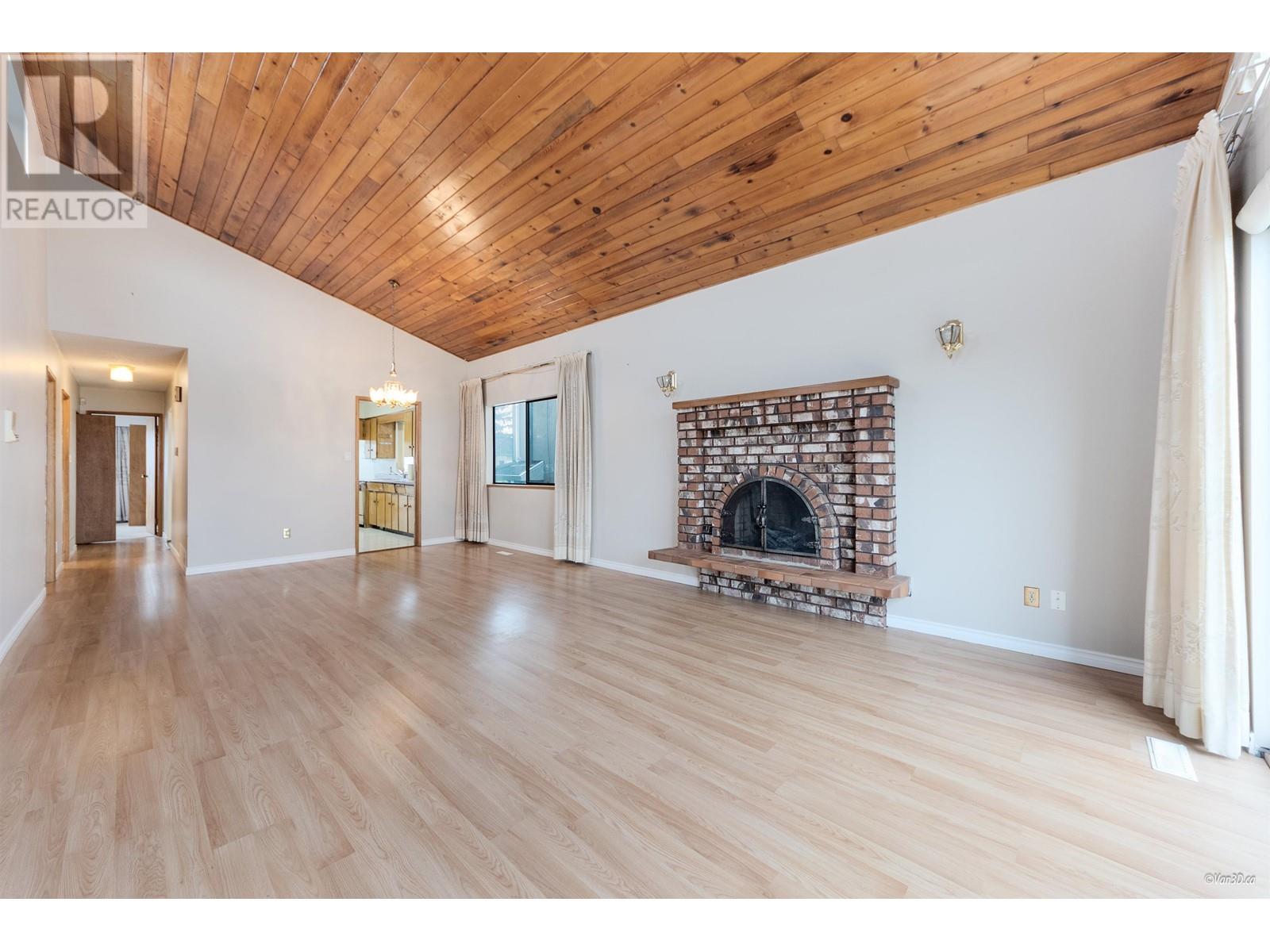 4688 Manor Street, Vancouver, British Columbia  V5R 3X6 - Photo 4 - R2975507