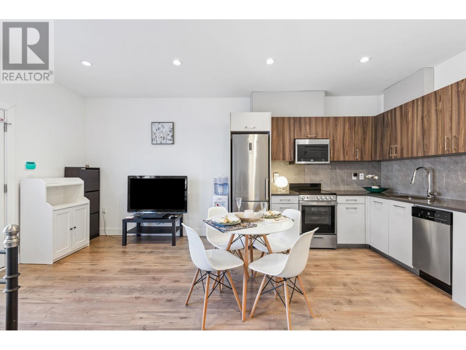 Listing Picture 22 of 40 : 11 7000 WILLIAMS ROAD, Richmond / 烈治文 - 魯藝地產 Yvonne Lu Group - MLS Medallion Club Member