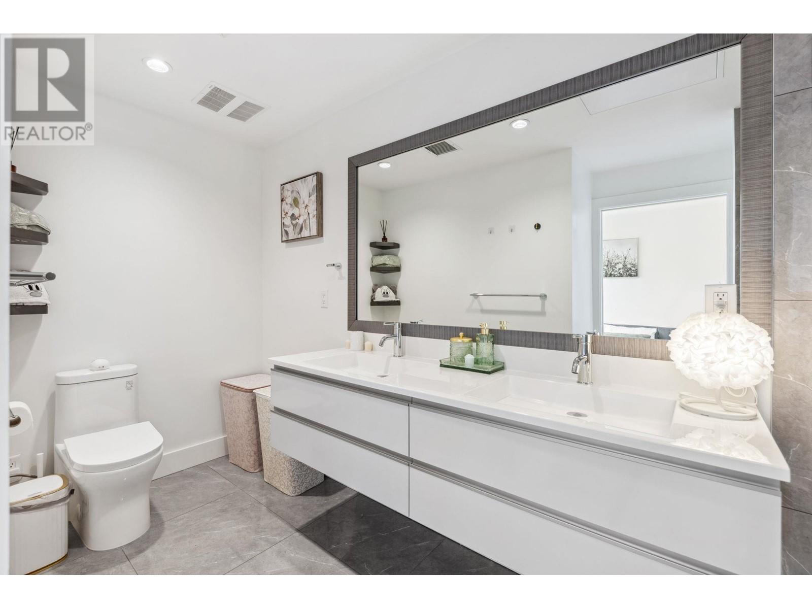 Listing Picture 29 of 40 : 11 7000 WILLIAMS ROAD, Richmond / 烈治文 - 魯藝地產 Yvonne Lu Group - MLS Medallion Club Member