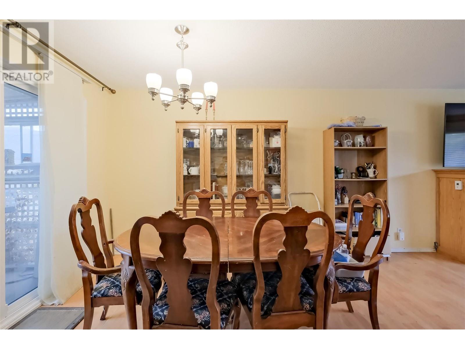 Property at 11813 Read Crescent image 4