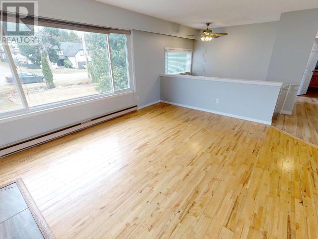 Property at 4783 ONTARIO AVE image 5