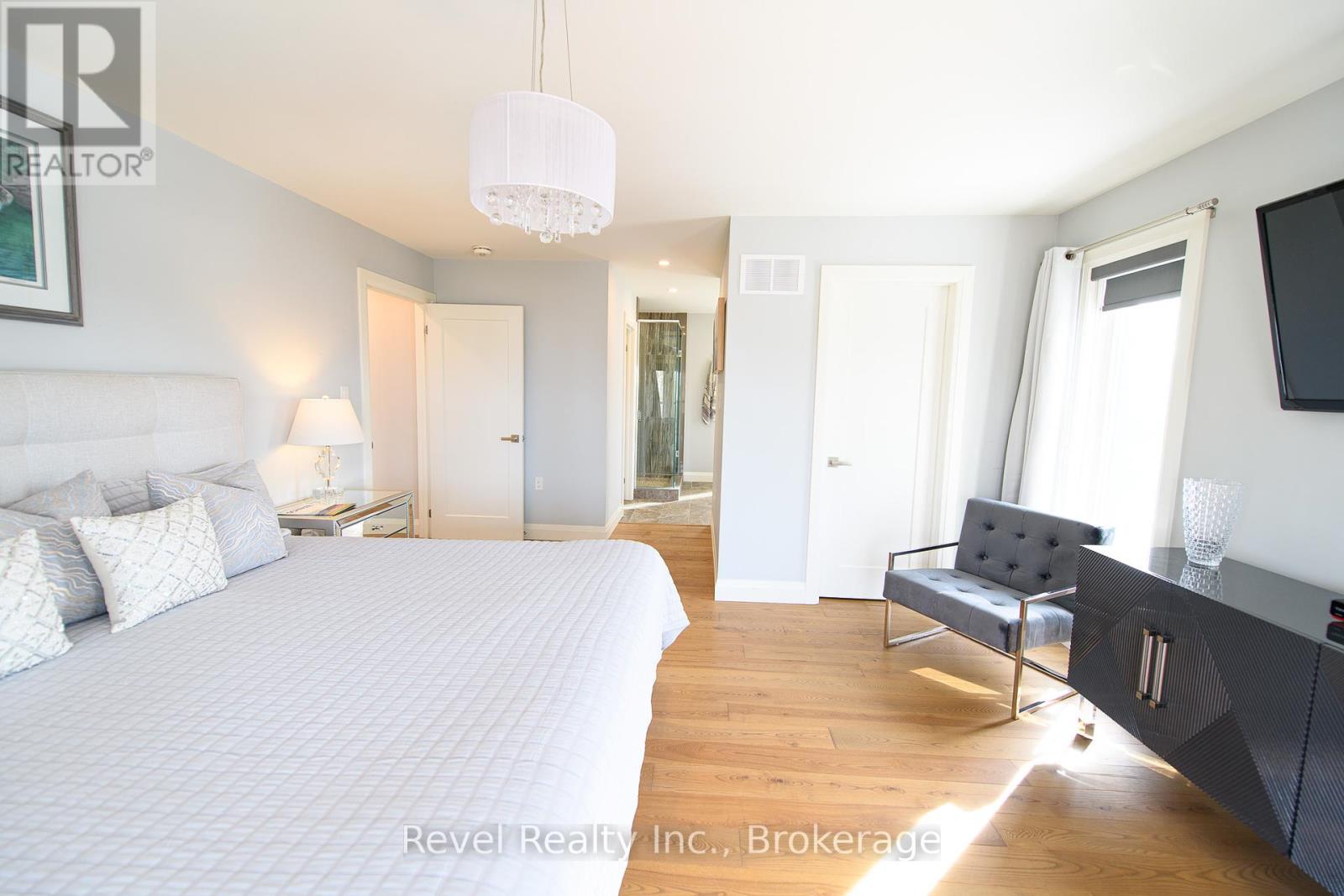 1911 Shore Lane, Wasaga Beach, Ontario  L9Z 1T8 - Photo 22 - S12024730