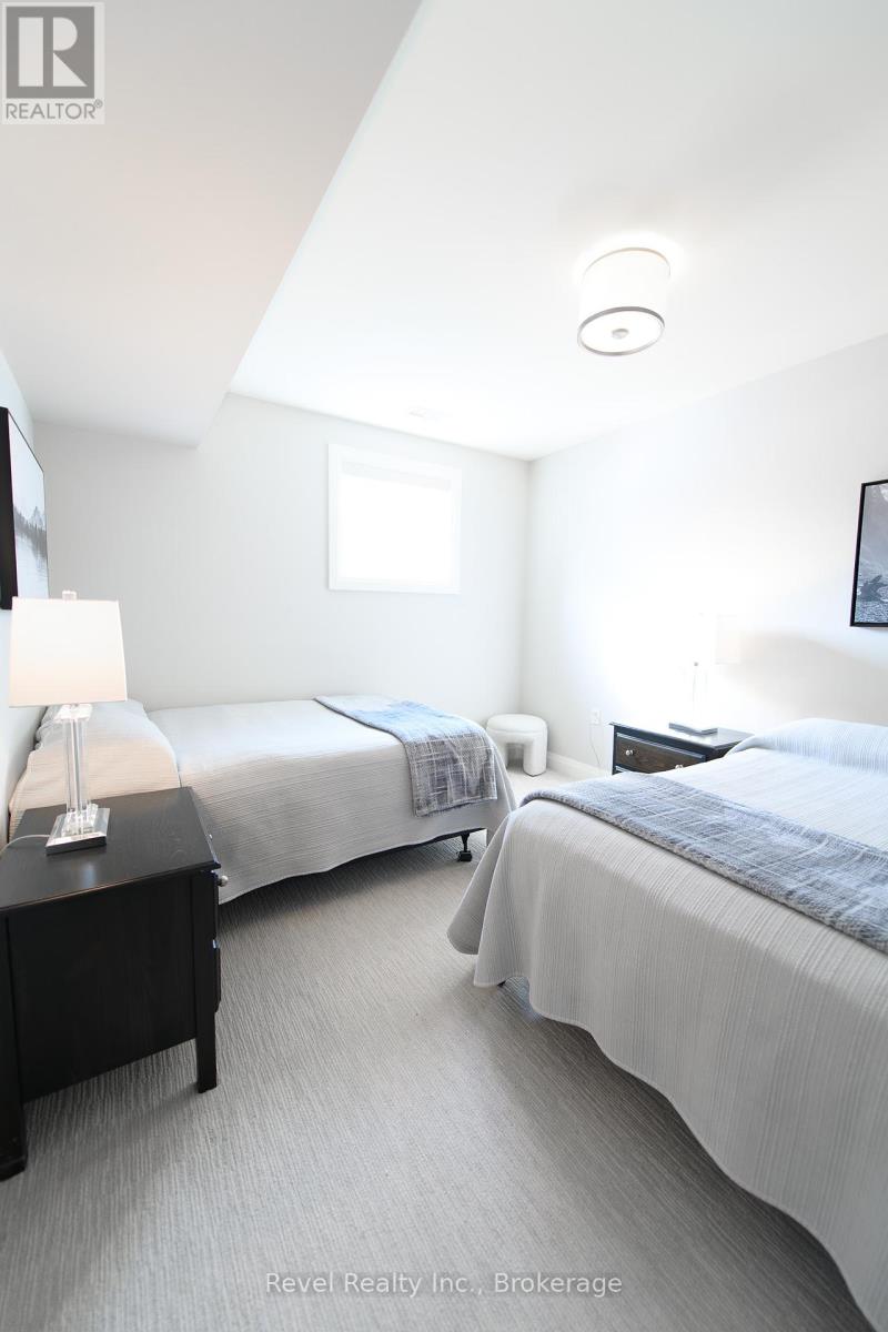 1911 Shore Lane, Wasaga Beach, Ontario  L9Z 1T8 - Photo 32 - S12024730